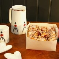 Raspberry cake box snowdonia